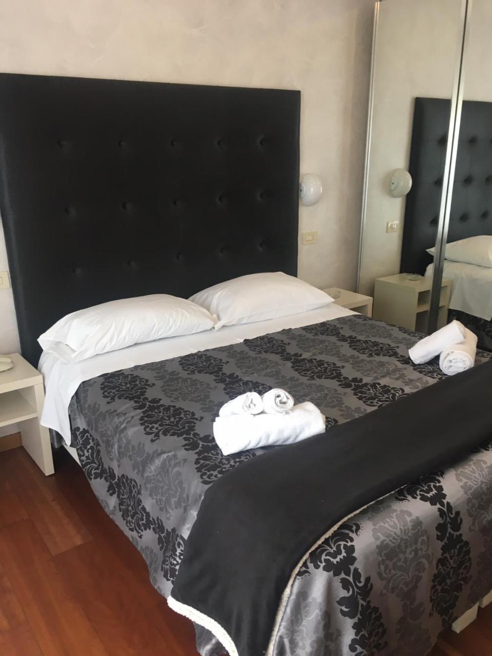 Hotel Baby B&B Milano Marittima Exterior photo